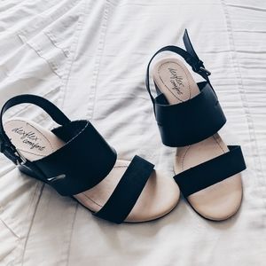 Payless Black Open-Toe Sandal Wedge Raw Cut Faux Leather